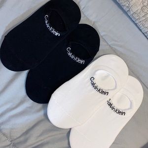 4 pair NEW Calvin Klein Women’s No Show Socks